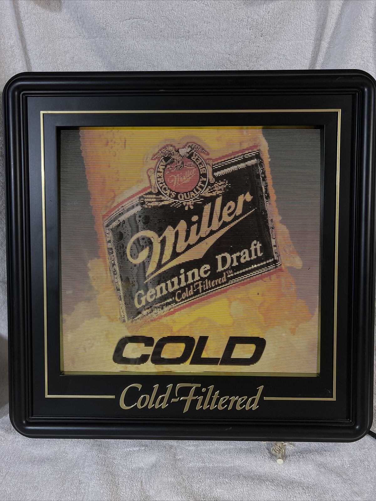 Vintage 1991 Miller Genuine Draft Motion Lighted Beer Sign Awesome