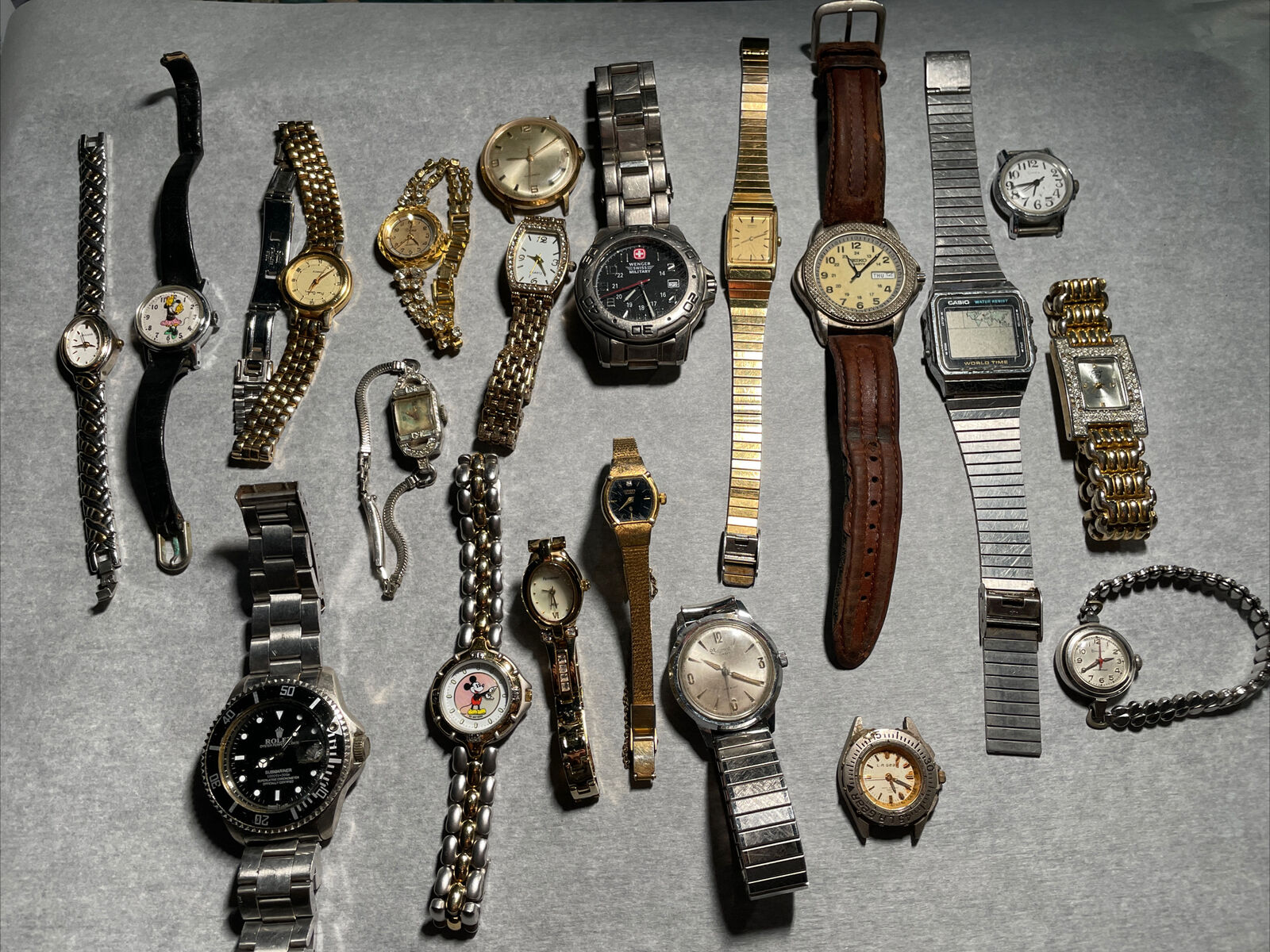 Watchmakers Lot Of 20 Mixed Brand Vintage Wristwatches Parts Or Repair