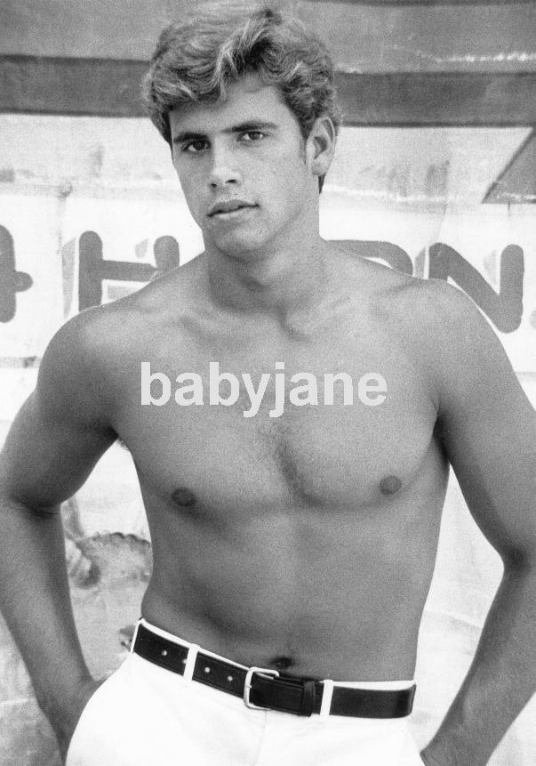 034 Lorenzo Lamas Young Barechested Taken On Set Of The Film Grease Photo