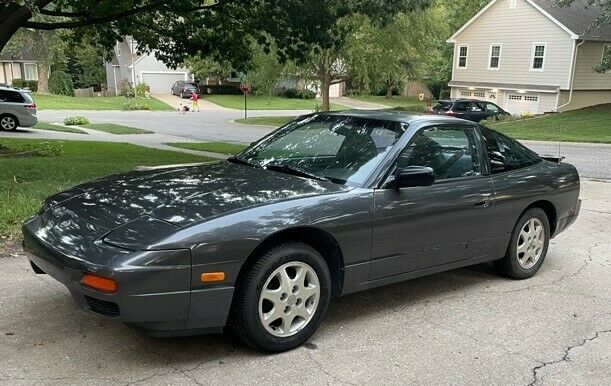 1991 Nissan 240sx Se Nissan 240sx Se Fastback With Stock Rear Spoiler And Sunroof.