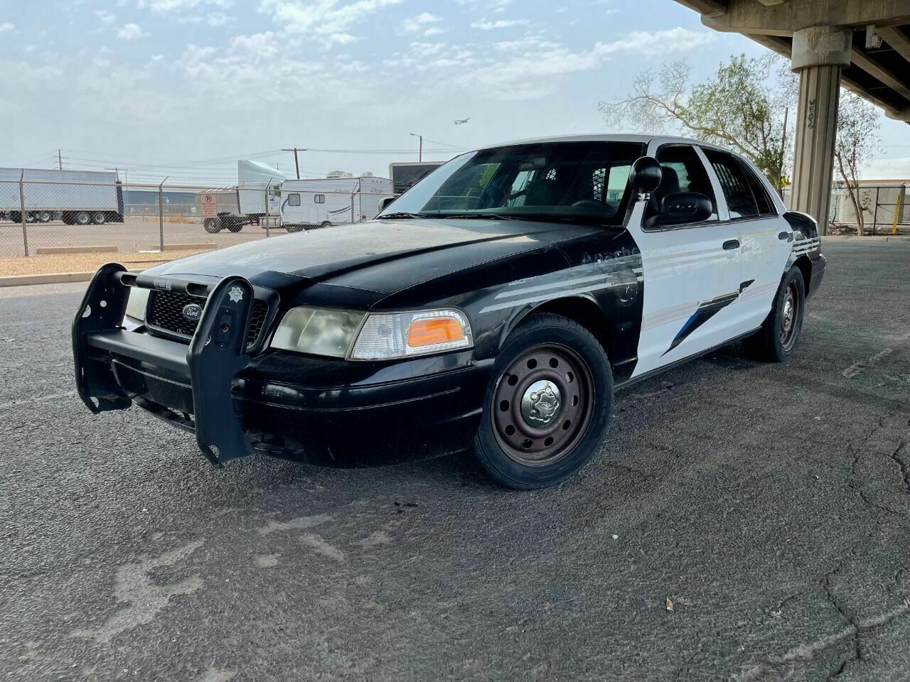 2010 Ford Crown Victoria Police Interceptor 4dr Sedan (3.27 Axle) 2010 Ford Crown Victoria Police Interceptor 4dr Sedan (3.27 Axle)